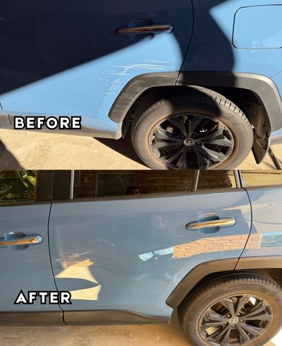 Toyota RAV4 rear door scratch repair